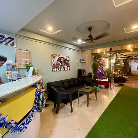 Nagas Hotel Satyavati Morjim Bagian luar foto