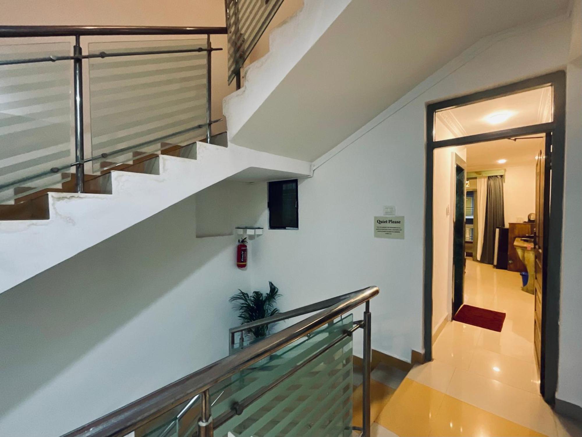 Nagas Hotel Satyavati Morjim Bagian luar foto